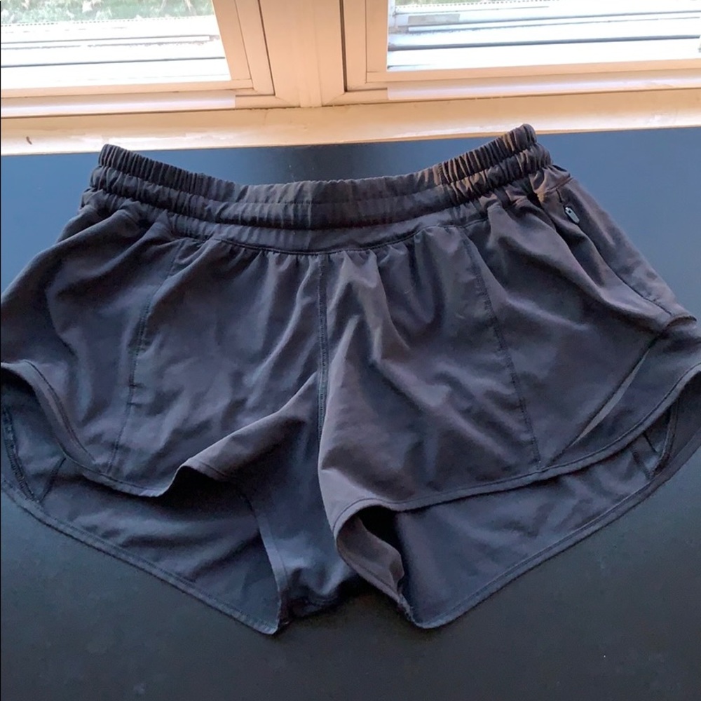 Lululemon Hotty Hot Shorts 4”